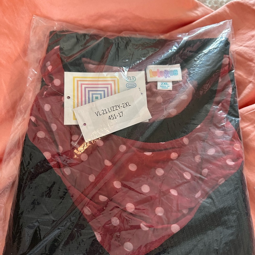 Lularoe Lizzy - Picture 3 of 3